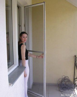 Москитная дверь на балконную дверь