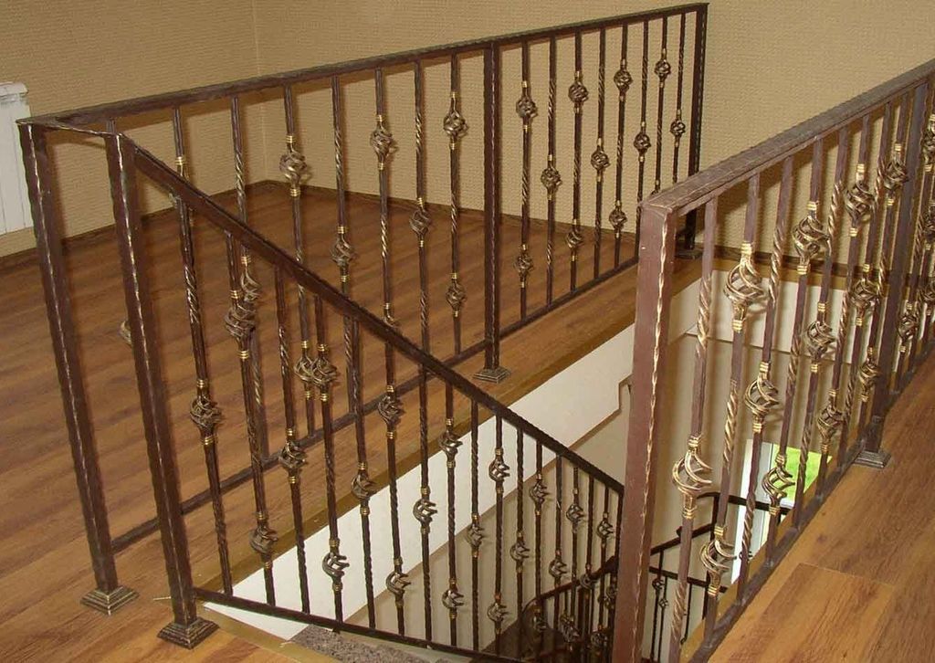 Металлические ограждения для лестниц в доме фото